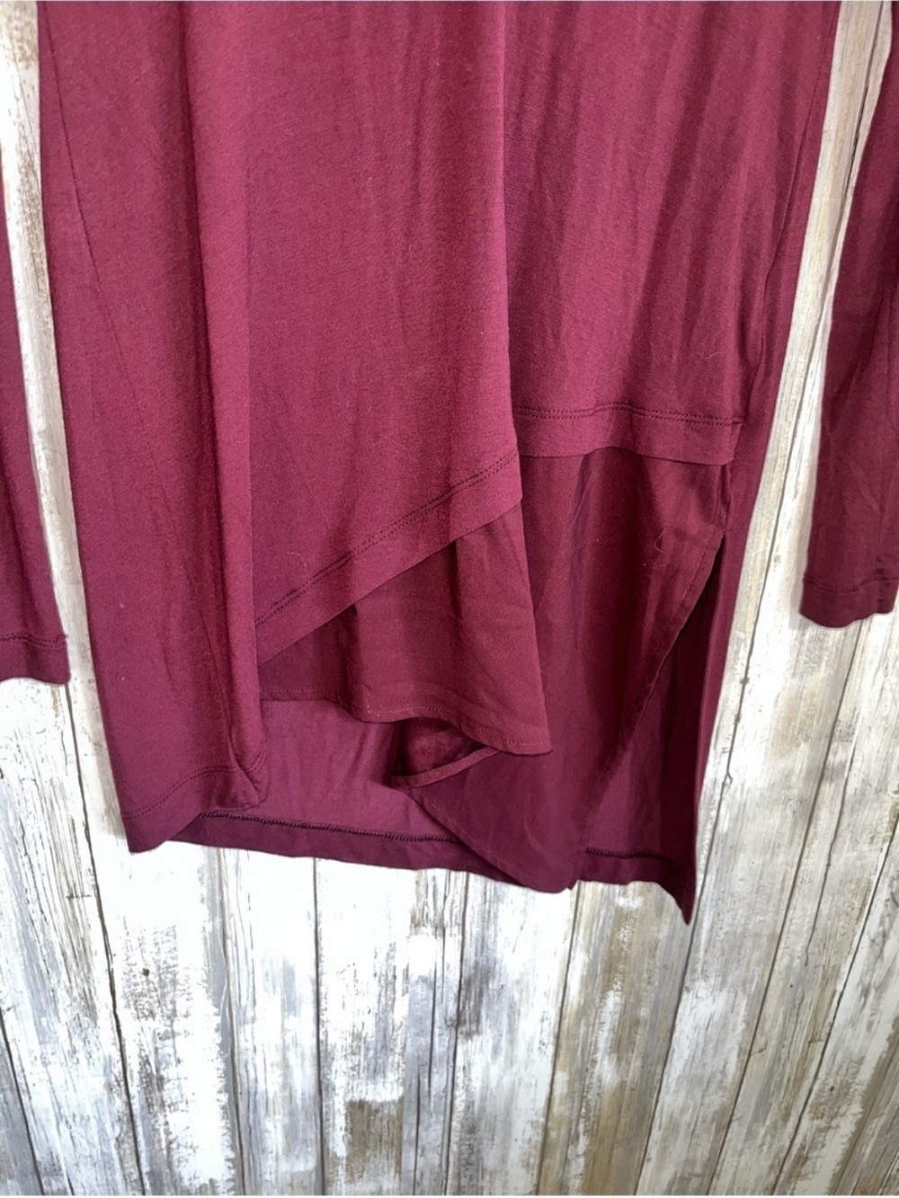 White House Black Market Burgundy V Neck Top XXS Asymmetrical Hem Stretch Blouse - Picture 3 of 6
